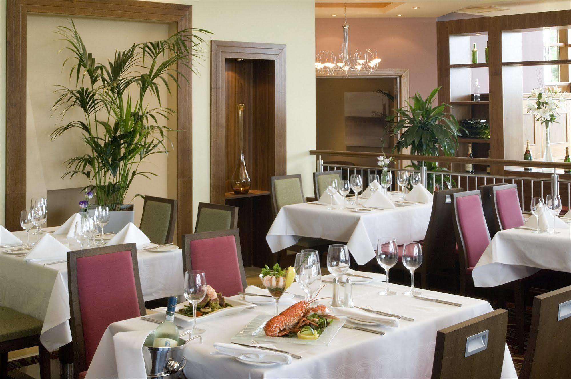 Self Catering Lodges At The Blarney Hotel & Golf Resort Étterem fotó